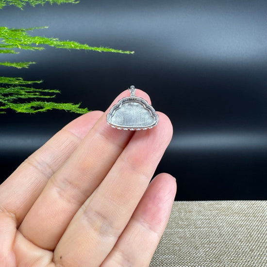 RealJade® Co. High-end 18K White Gold Genuine Burmese Ice Green Jadeite Jade Buddha Pendant with Diamonds High Jewelry