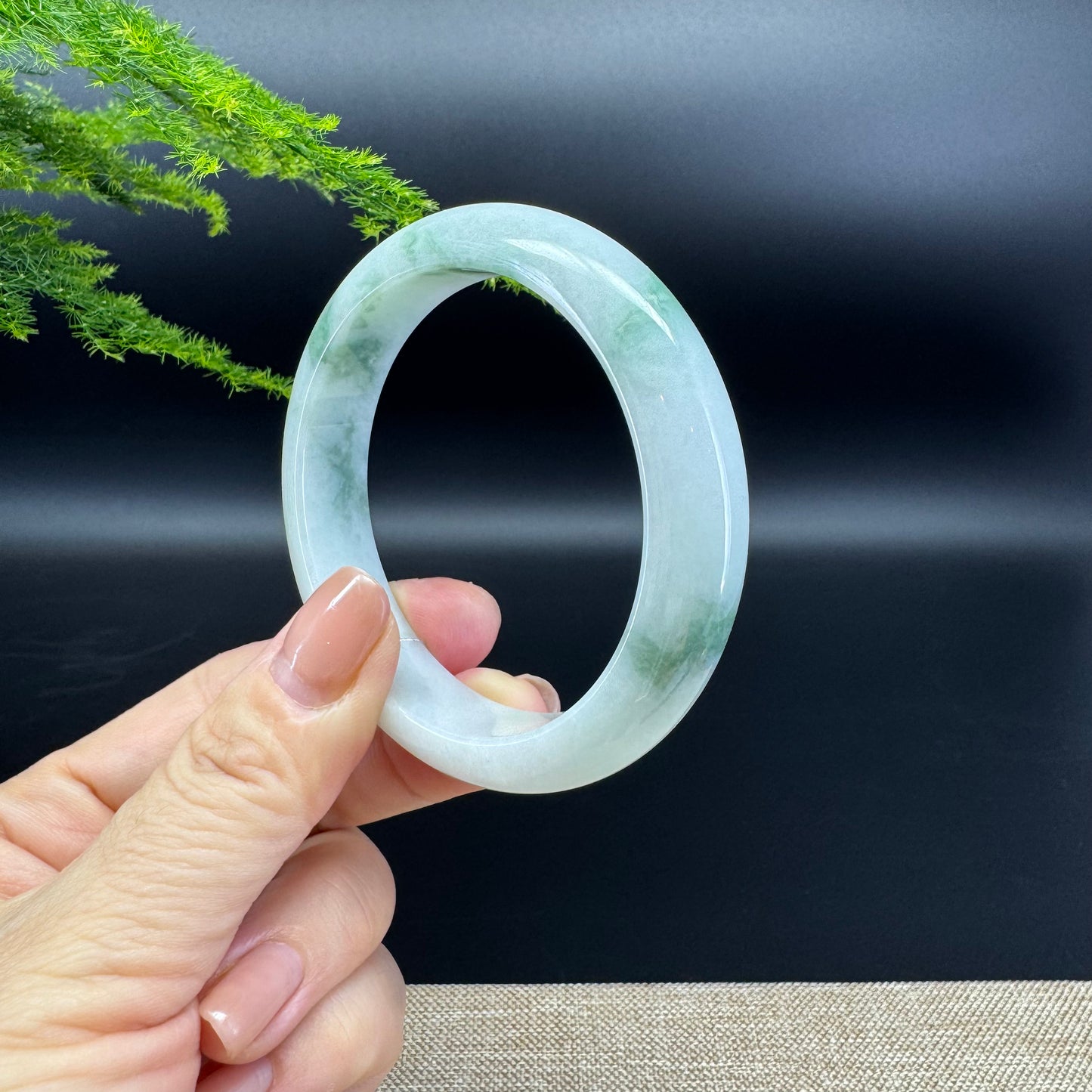 Genuine Burmese Green Jade Jadeite Bangle Bracelet ( 55.6mm )