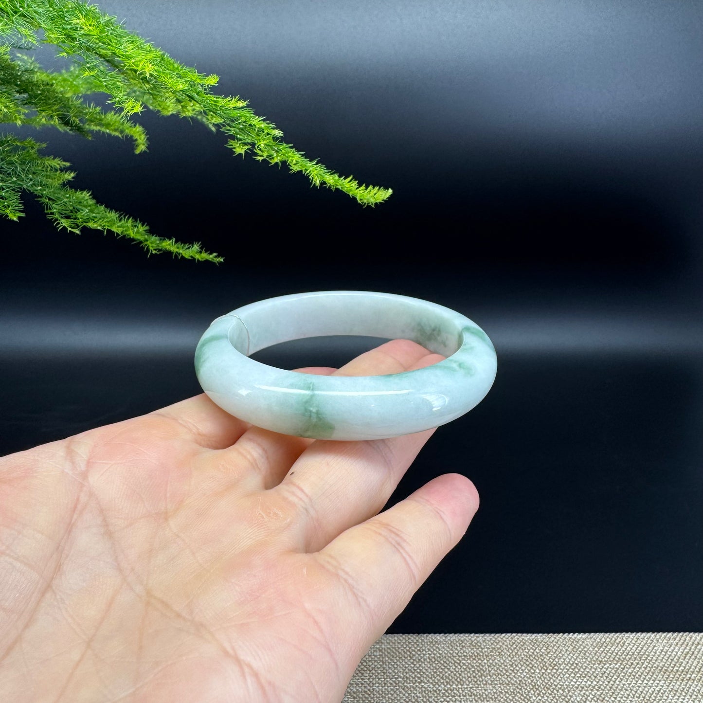Genuine Burmese Green Jade Jadeite Bangle Bracelet ( 55.6mm )