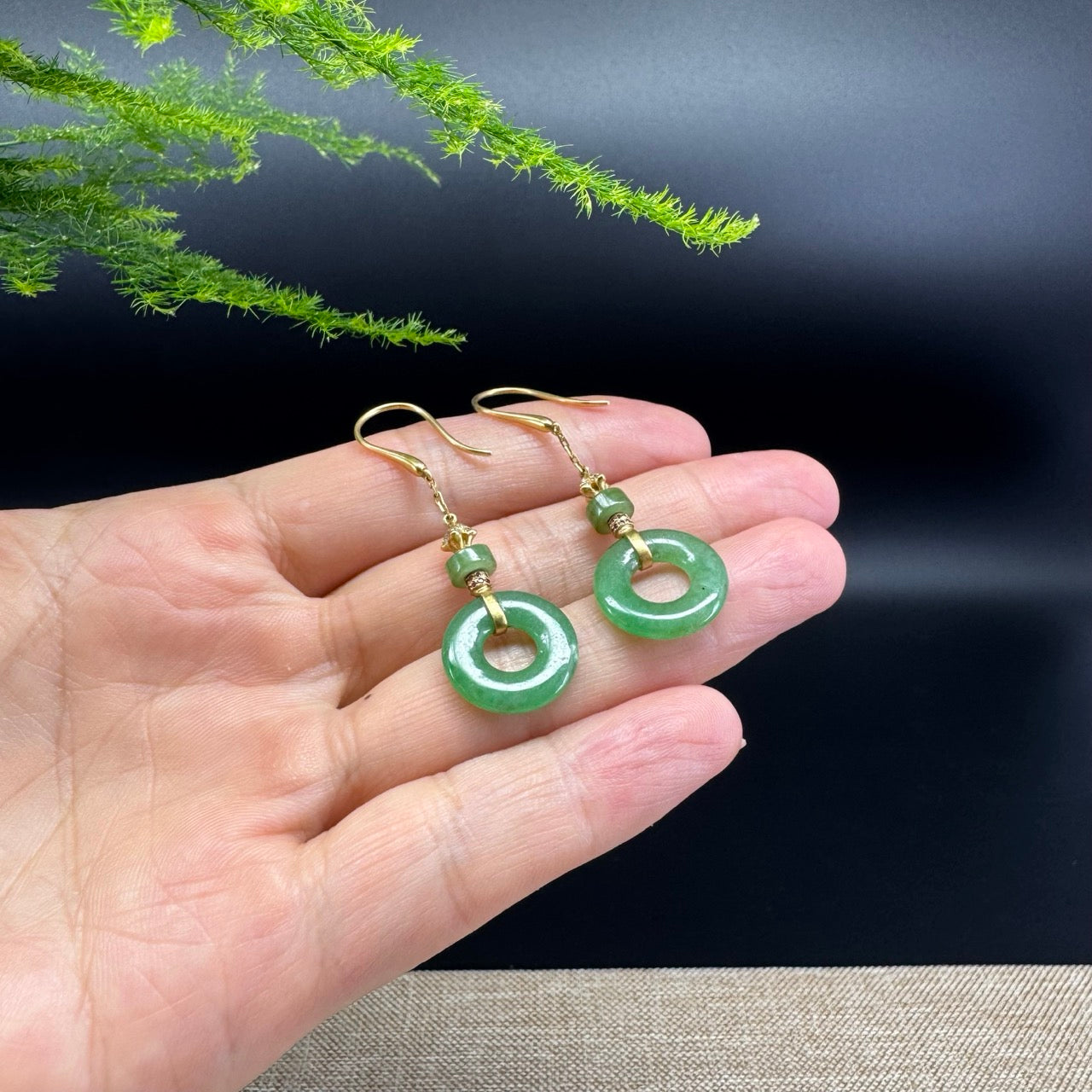 18k Yellow Gold Genuine Imperial Green Jadeite Jade Earrings With Diamonds