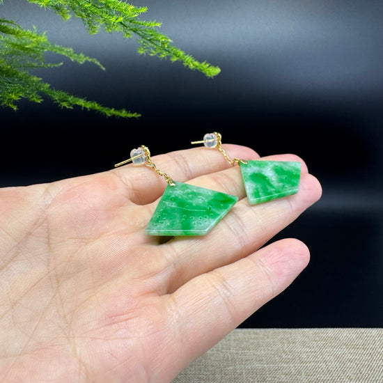 18k Yellow Gold Genuine Green Jadeite Jade Earrings With Diamonds