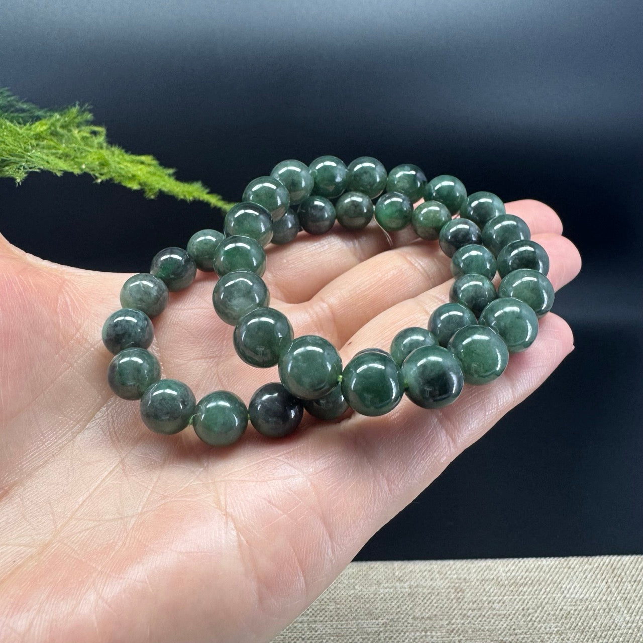 Natural Jadeite Jade Round Dark Green Beads Bracelet ( 10 mm )