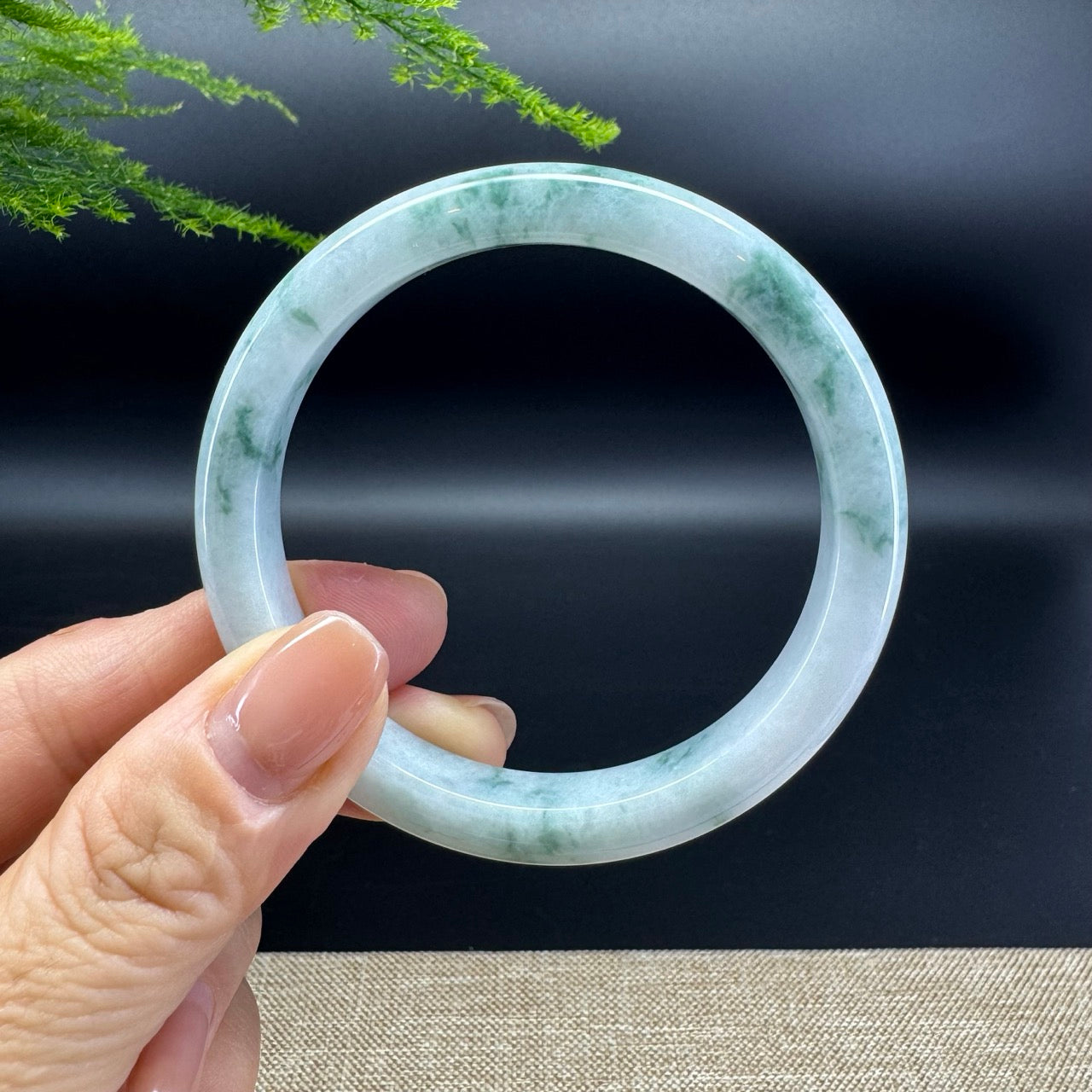 Genuine Burmese Green Jade Jadeite Bangle Bracelet ( 55.5mm )