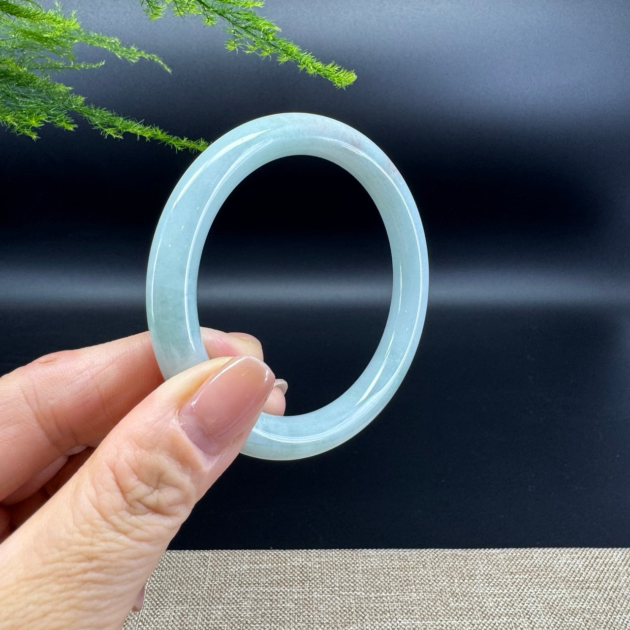Genuine Burmese Green Jade Jadeite Bangle Bracelet ( 55.9mm )