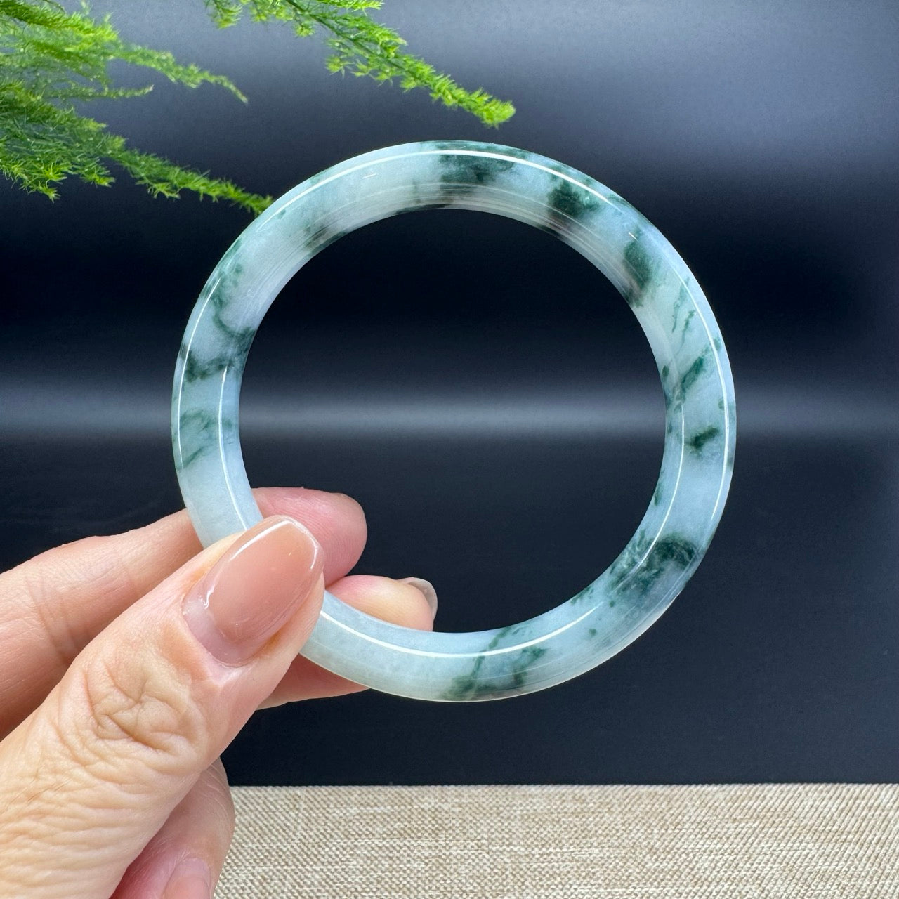 Genuine Burmese Green Jade Jadeite Bangle Bracelet ( 55.2mm )