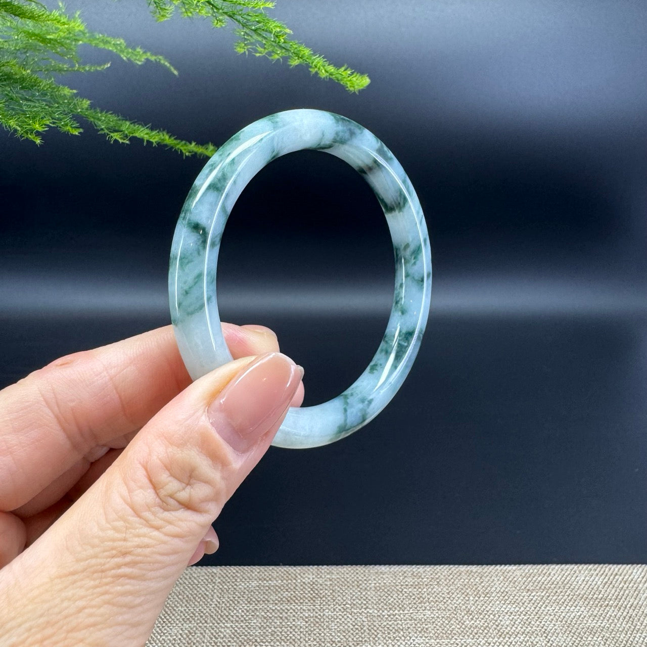 Genuine Burmese Green Jade Jadeite Bangle Bracelet ( 55.2mm )