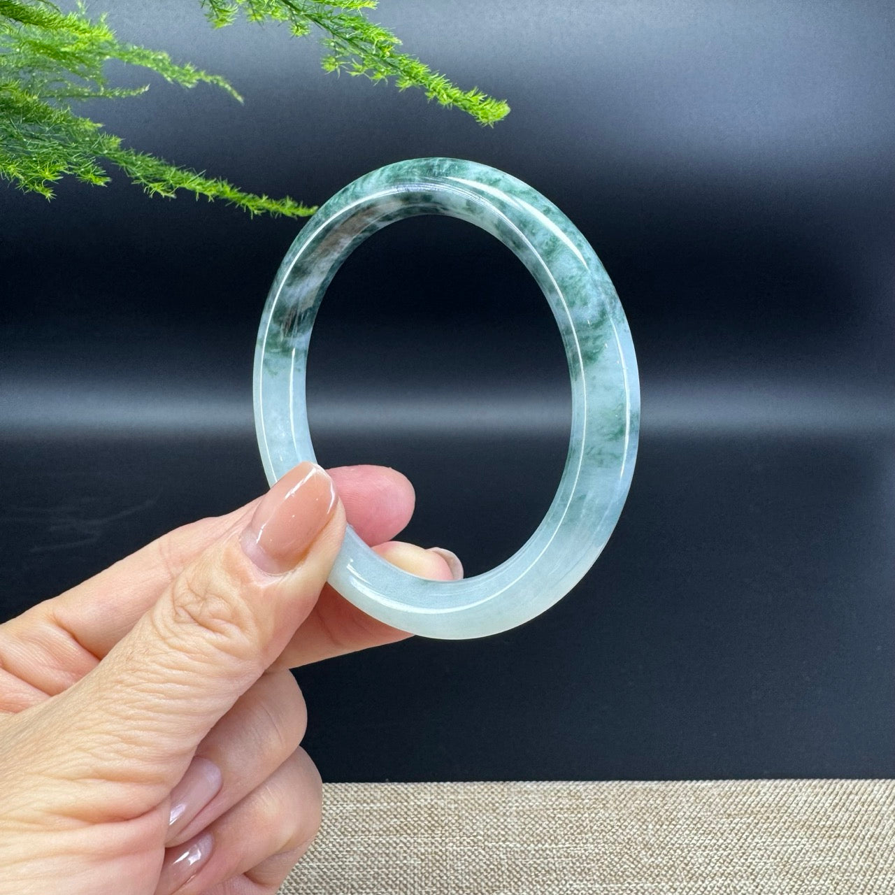 Genuine Burmese Green Jade Jadeite Bangle Bracelet ( 55.1mm )