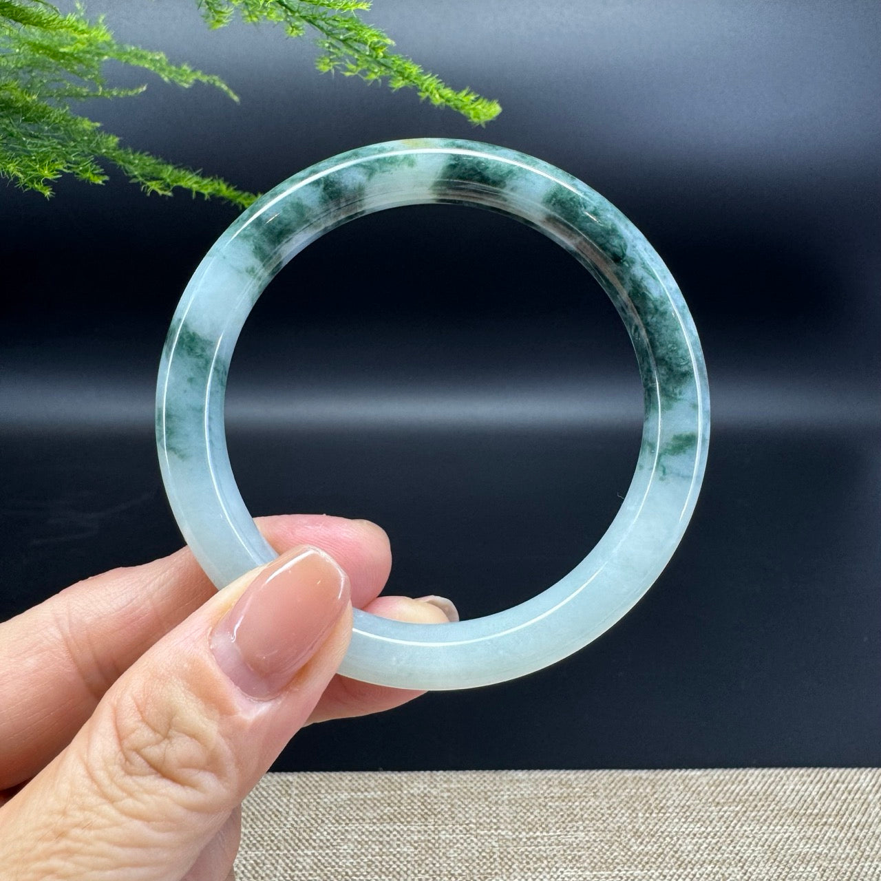 Genuine Burmese Green Jade Jadeite Bangle Bracelet ( 55.1mm )