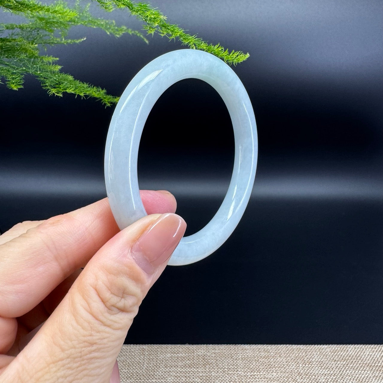 Genuine Burmese Green Jade Jadeite Bangle Bracelet ( 55.8mm )