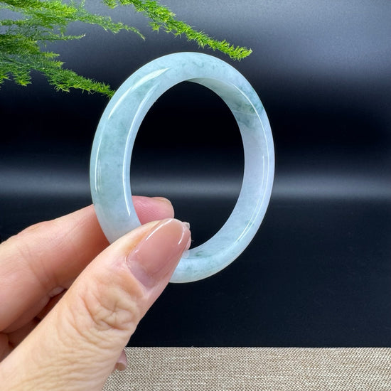 Genuine Burmese Green Jade Jadeite Bangle Bracelet ( 55.5mm )