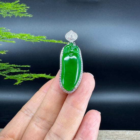 18K White Gold High end Guatemala Green Jadeite Jade Shou Tao Pendant with Diamond