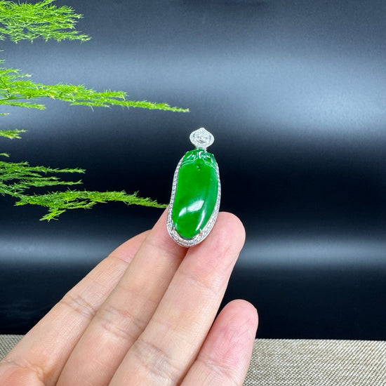 18K White Gold High end Guatemala Green Jadeite Jade Shou Tao Pendant with Diamond