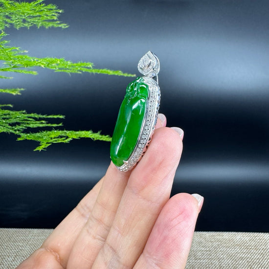 18K White Gold High end Guatemala Green Jadeite Jade Shou Tao Pendant with Diamond