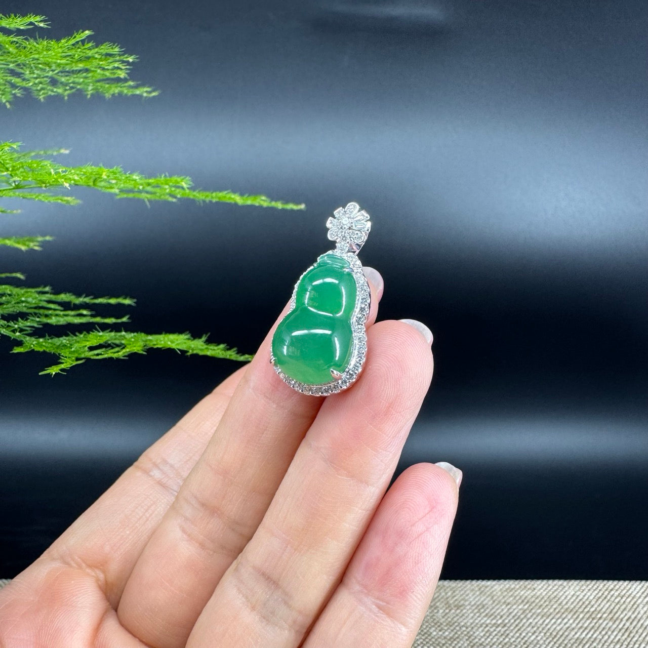 RealJade® Co. Genuine Green Jadeite Jade Good Luck Hulu Bottle Gourd Necklace With 18K White Gold Bail