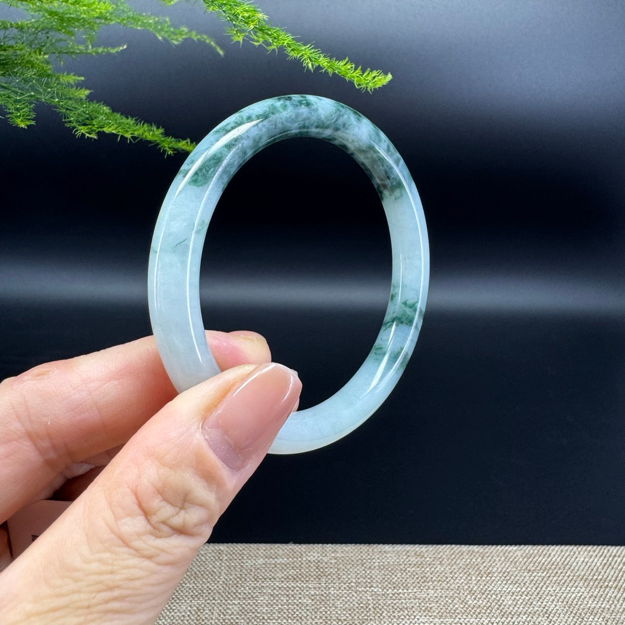 Genuine Burmese Green Jade Jadeite Bangle Bracelet ( 55.1mm )