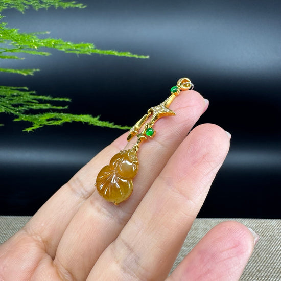 RealJade® Co. 18K Yellow Gold Genuine Honey Yellow Jadeite Jade Hu Lu Fish Necklace