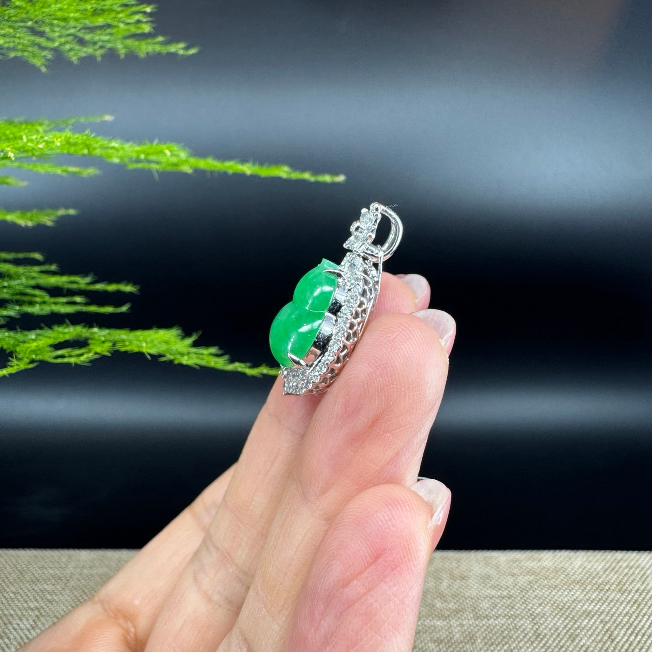 RealJade® Co. Genuine Green Jadeite Jade Good Luck Hulu Bottle Gourd Necklace With 18K White Gold Bail