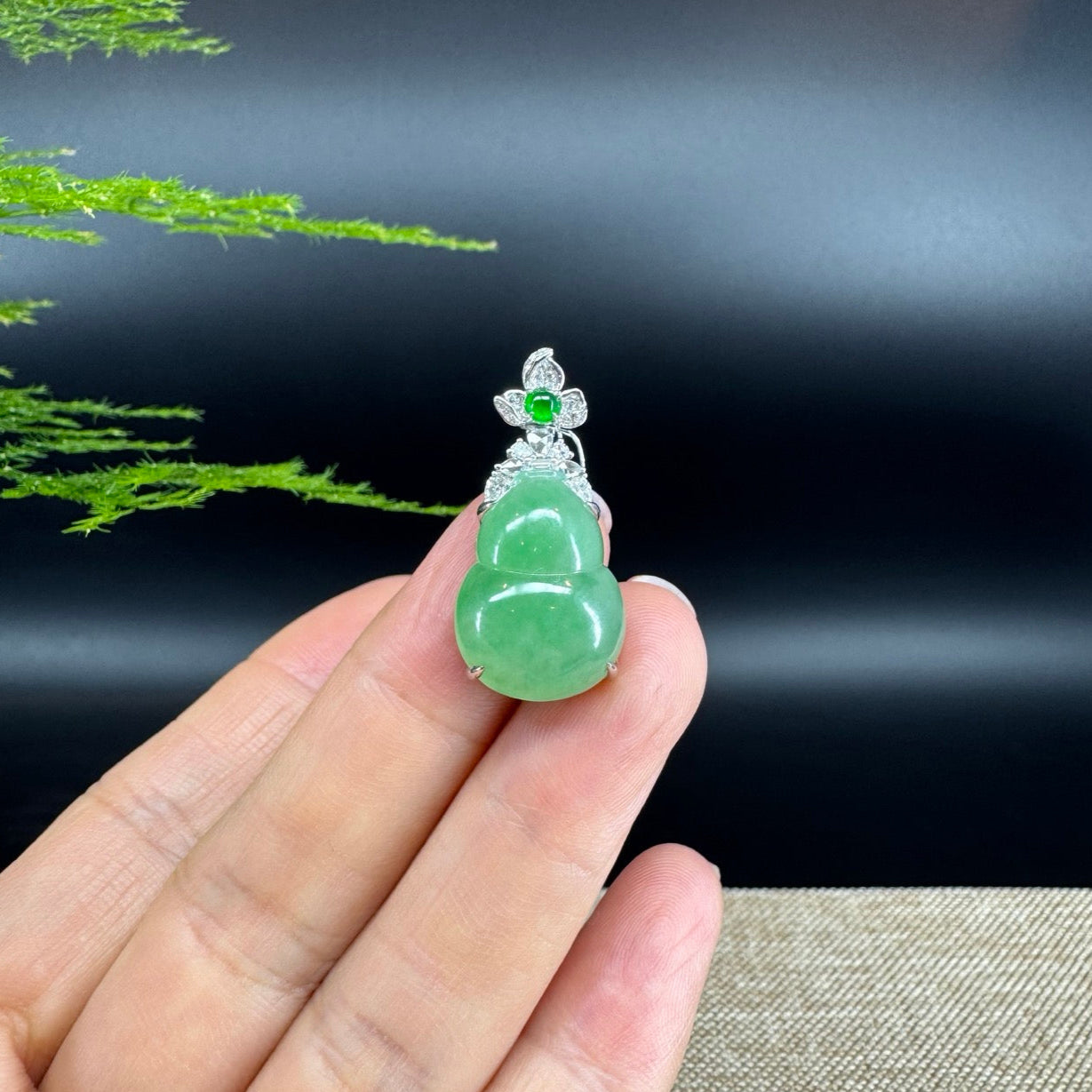 RealJade® Co. Genuine Green Jadeite Jade Good Luck Hulu Bottle Gourd Necklace With 18K White Gold Bail