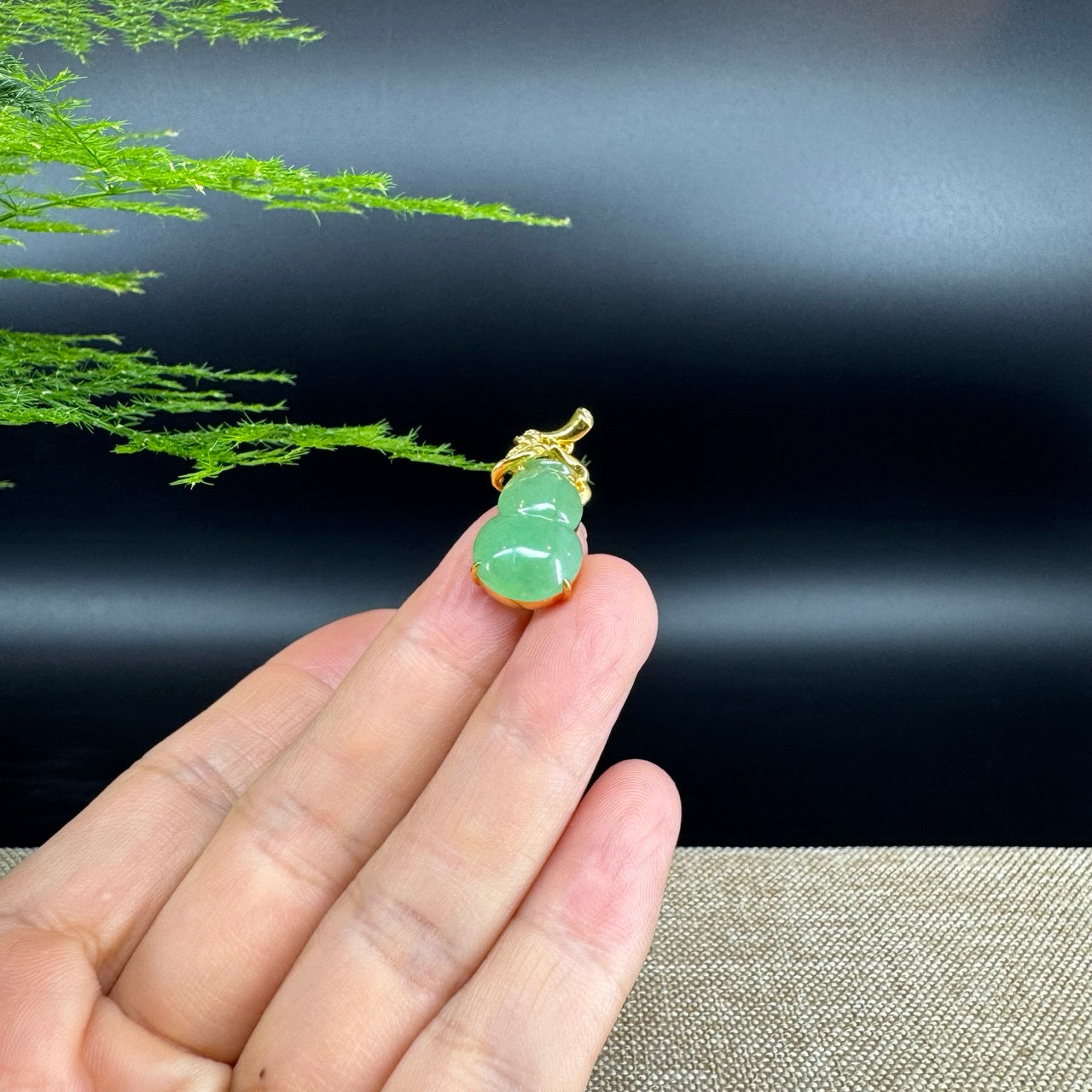 RealJade® Co. Genuine Green Jadeite Jade Good Luck Hulu Bottle Gourd Necklace With 18K Yellow Gold Bail