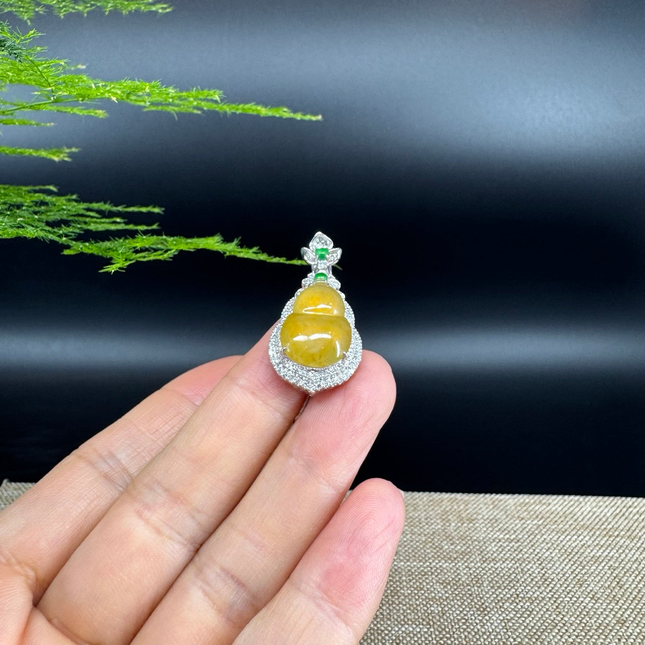 RealJade® Co. 18K White Gold Genuine Honey Yellow Jadeite Jade Hu Lu Necklace