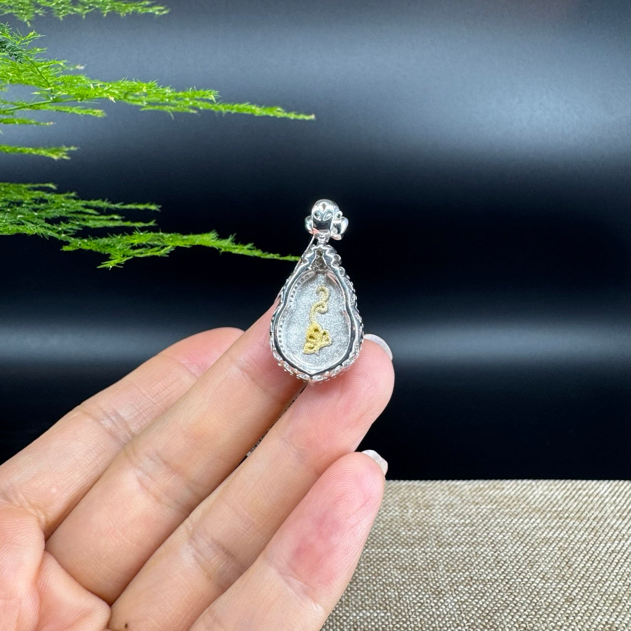 RealJade® Co. 18K White Gold Genuine Honey Yellow Jadeite Jade Hu Lu Necklace