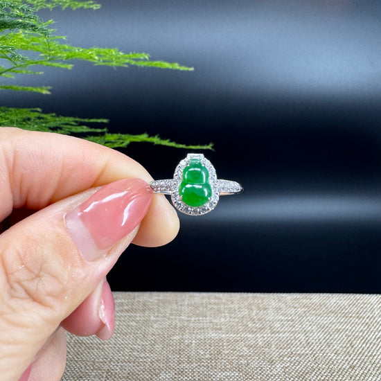 RealJade® "Amelie" 18k White Gold Natural Green Jadeite Hulu Ring With Diamonds