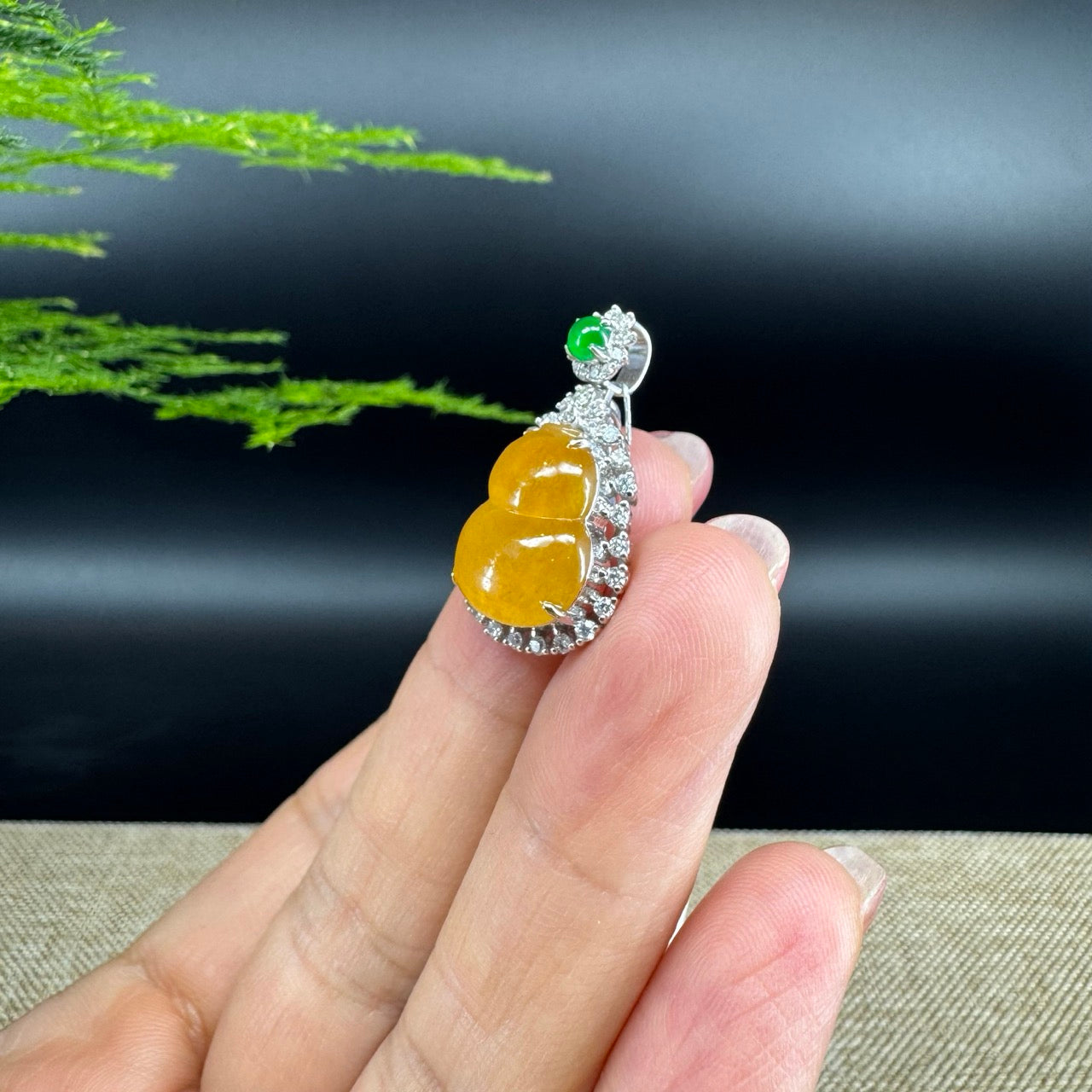 RealJade® Co. 18K White Gold Genuine Honey Yellow Jadeite Jade Hu Lu Necklace