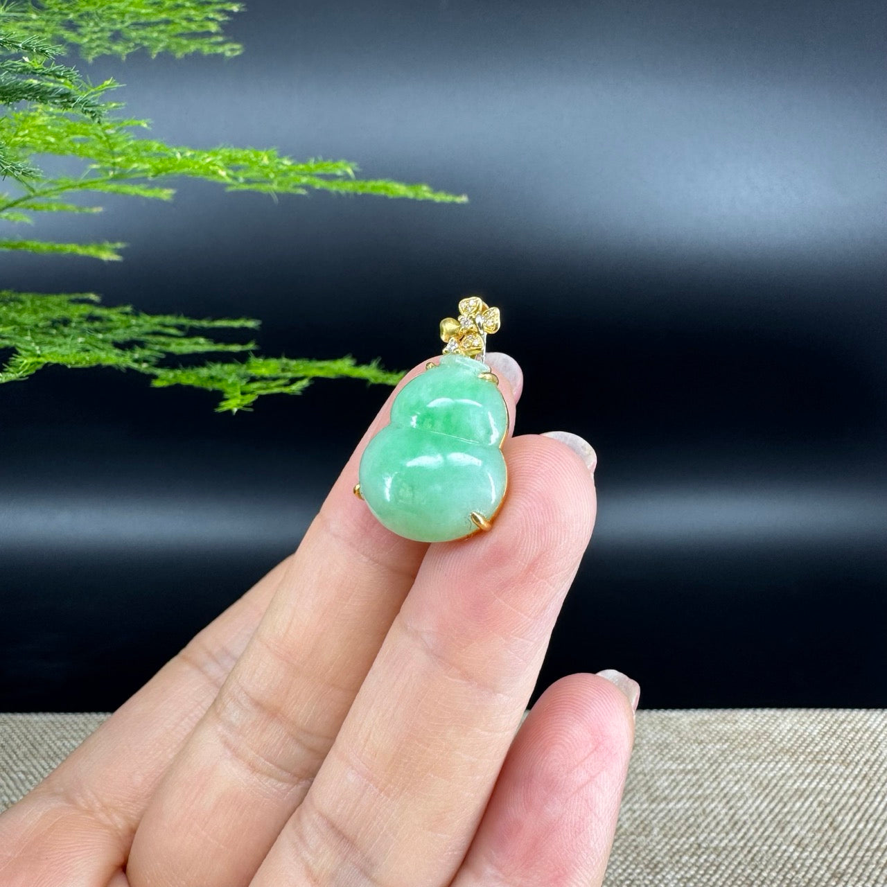 RealJade® Co. Genuine Green Jadeite Jade Good Luck Hulu Bottle Gourd Necklace With 18K Yellow Gold Bail