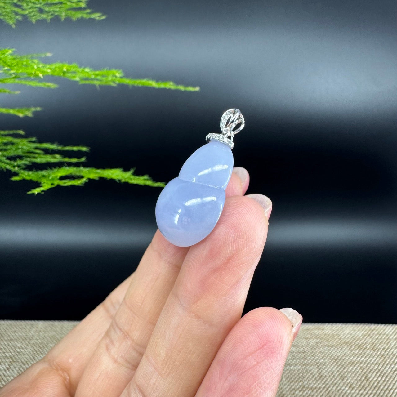 RealJade® Co. Genuine Lavender Jadeite Jade Good Luck Hulu Bottle Gourd Necklace With 18K White Gold Bail