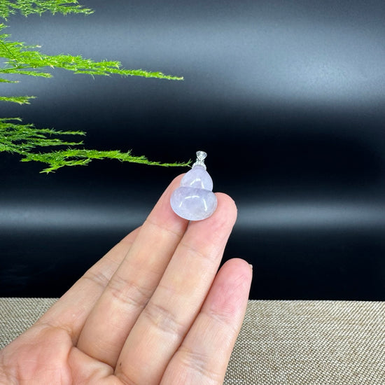 RealJade® Co. Genuine Lavender Jadeite Jade Good Luck Hulu Bottle Gourd Necklace With 18K White Gold Bail