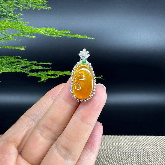 RealJade® Co. High-end 18K White Gold Honey Yellow Jadeite Jade Ru Yi Pendant