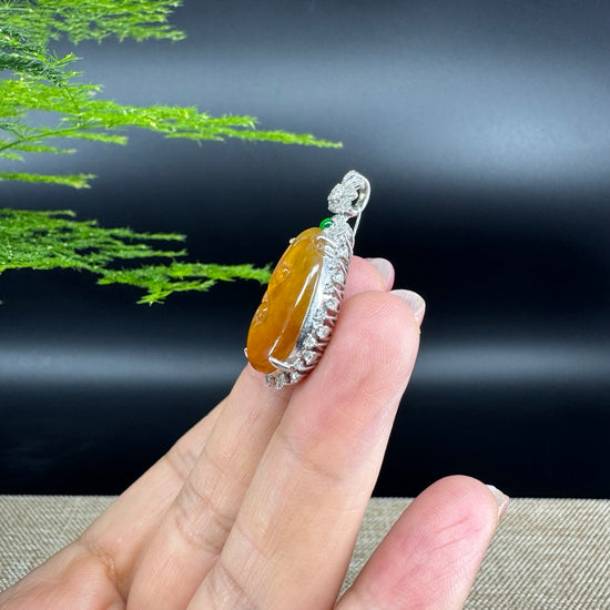 RealJade® Co. High-end 18K White Gold Honey Yellow Jadeite Jade Ru Yi Pendant