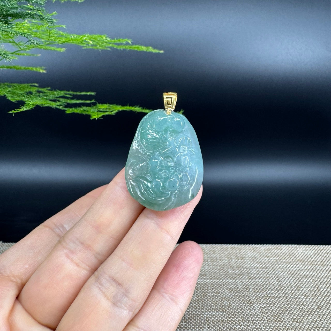 Natural 18K Yellow Gold Burmese Green Jadeite Jade Lotus Pendant