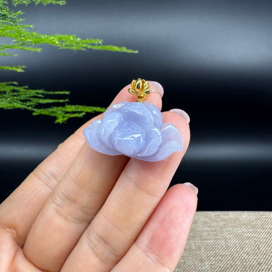 Natural 18K Yellow Gold Burmese Lavender Jadeite Jade Lotus Flower Pendant