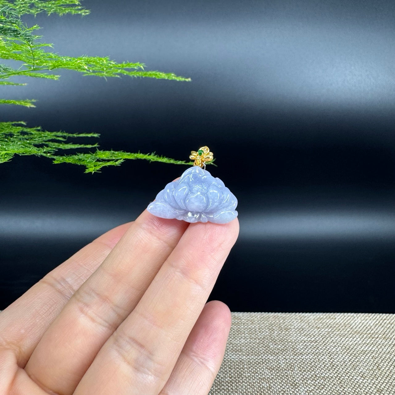 Natural 18K Yellow Gold Burmese Icy Lavender Jadeite Jade Lotus Flower Pendant