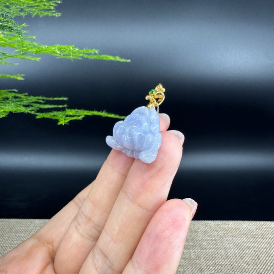 Natural 18K Yellow Gold Burmese Icy Lavender Jadeite Jade Lotus Flower Pendant