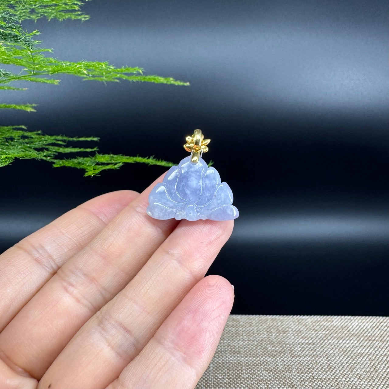 Natural 18K Yellow Gold Burmese Icy Lavender Jadeite Jade Lotus Flower Pendant