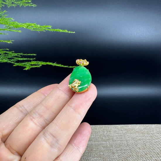 RealJade® Co. Genuine Green Jadeite Jade Good Lotus Leaf Necklace With 18K Yellow Gold Bail