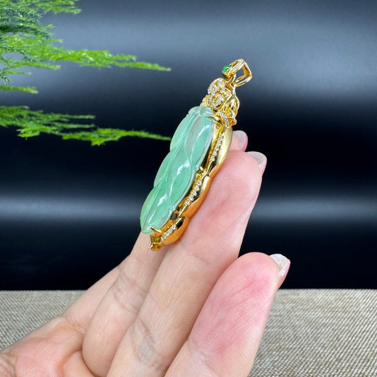 High end genuine Green Jadeite Jade Jin Zhi Yu Ye (Leaf) Necklace With Yellow Gold Diamond Bail