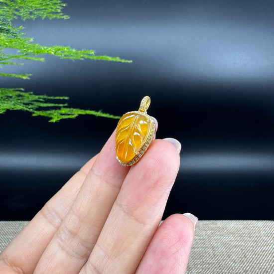 High-end Genuine Yellow Jadeite Jade Jin Zhi Yu Ye (Leaf) Necklace With 18k Yellow Gold & Diamond