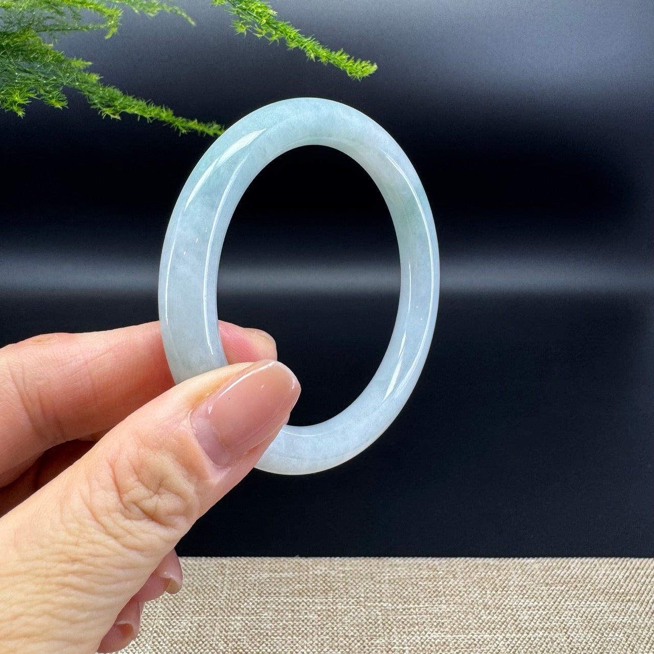 Genuine Burmese Green Jade Jadeite Bangle Bracelet ( 56.4mm )