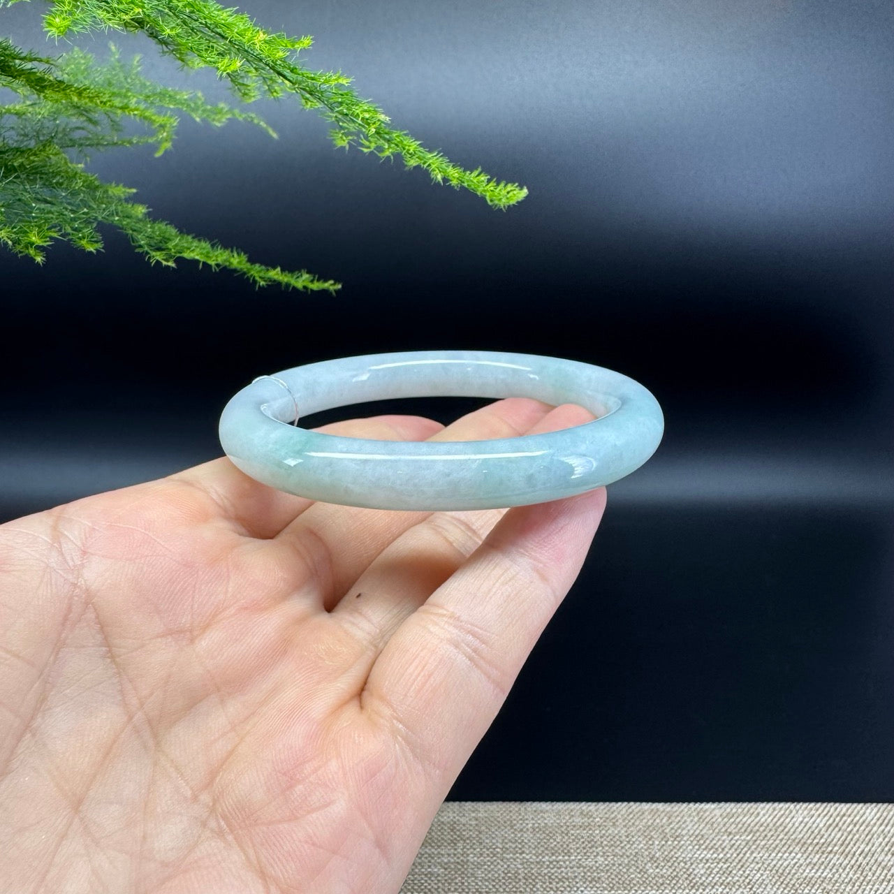 Genuine Burmese Green Jade Jadeite Bangle Bracelet ( 56.4mm )