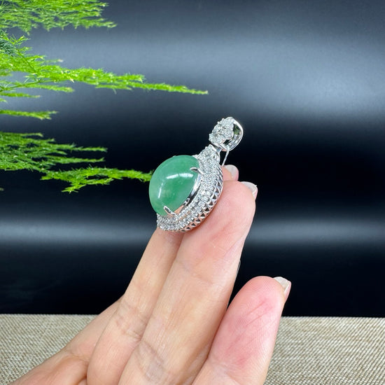 18K White Gold Imperial Jadeite Jade Cabochon Necklace with Diamonds