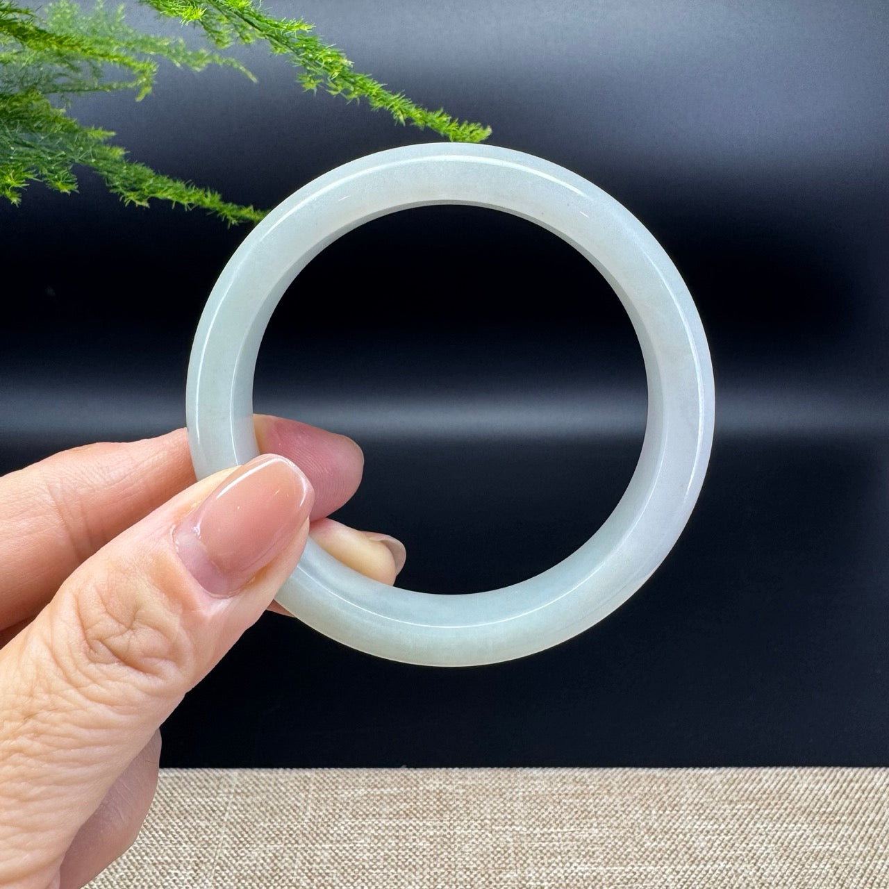 Genuine Burmese Green Jade Jadeite Bangle Bracelet ( 55.5mm )