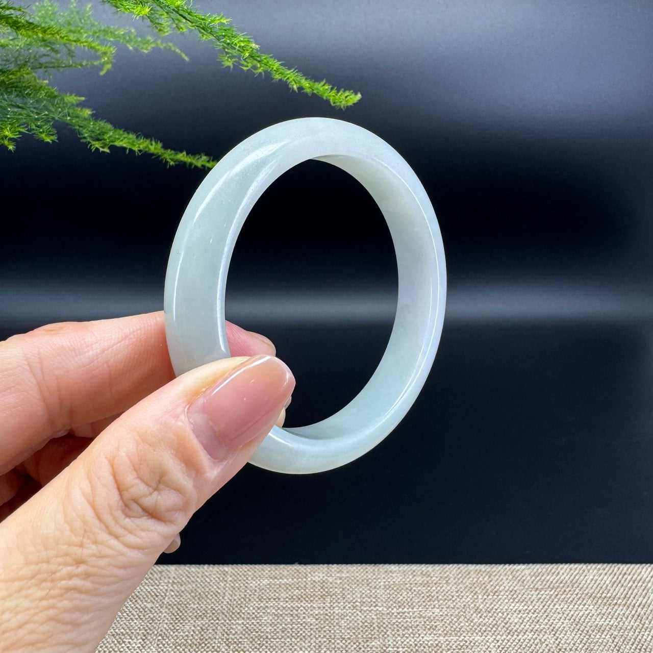 Genuine Burmese Green Jade Jadeite Bangle Bracelet ( 55.5mm )