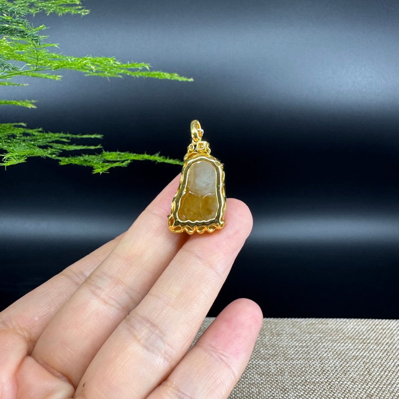 RealJade 18k Yellow Gold Genuine Ice Yellow Jadeite Jade Pendant