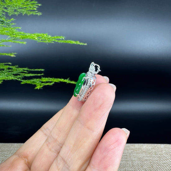 RealJade® Co.  Genuine Imperial Jadeite Jade Jin Zhi Yu Ye (Leaf) Necklace With 18k White Gold & Diamond