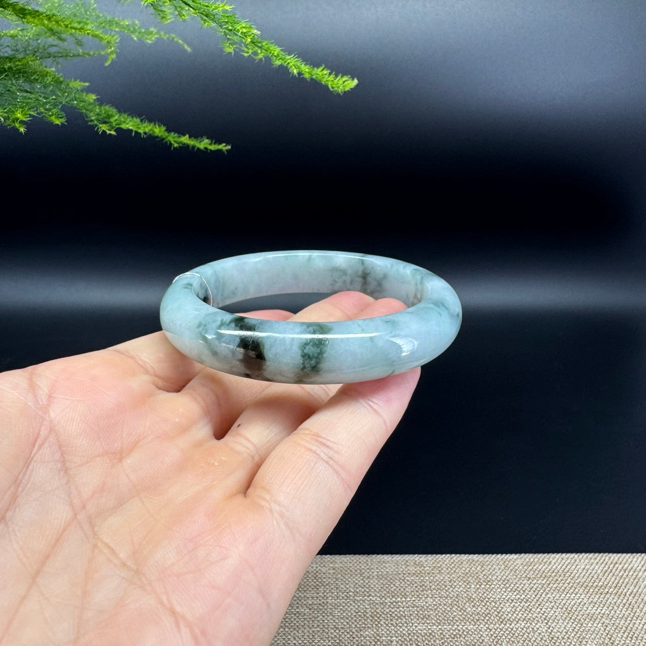 Genuine Burmese Green Jade Jadeite Bangle Bracelet ( 56.8mm )