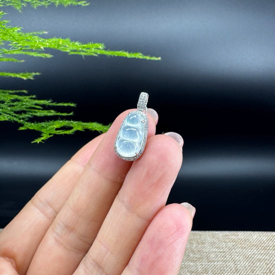 RealJade® Co. Genuine Burmese Icy Jadeite Jade Fu Dou Pendant with 18k White Gold Diamond Bail