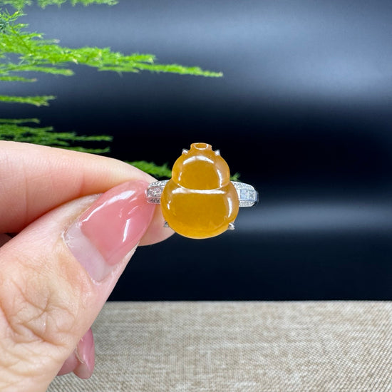 RealJade® "Amelie" 18k White Gold Natural Honey Yellow Jadeite Hulu Ring With Diamonds